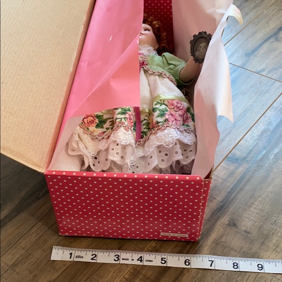 Toy - Picture 9 of 9